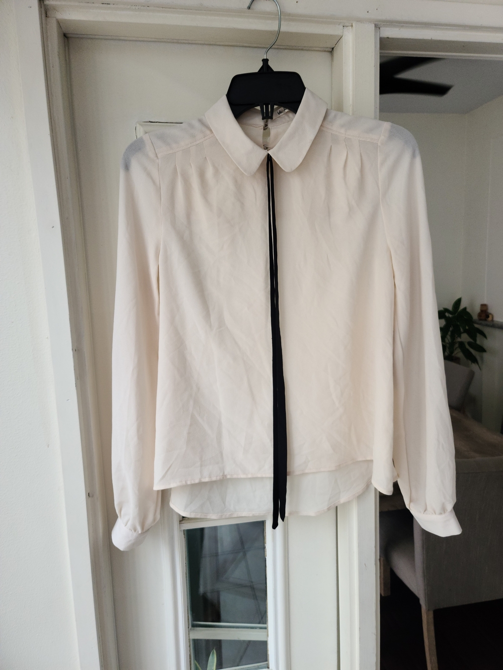 bleuh ciel Cream Long-Sleeve Blouse with Black Ribbon